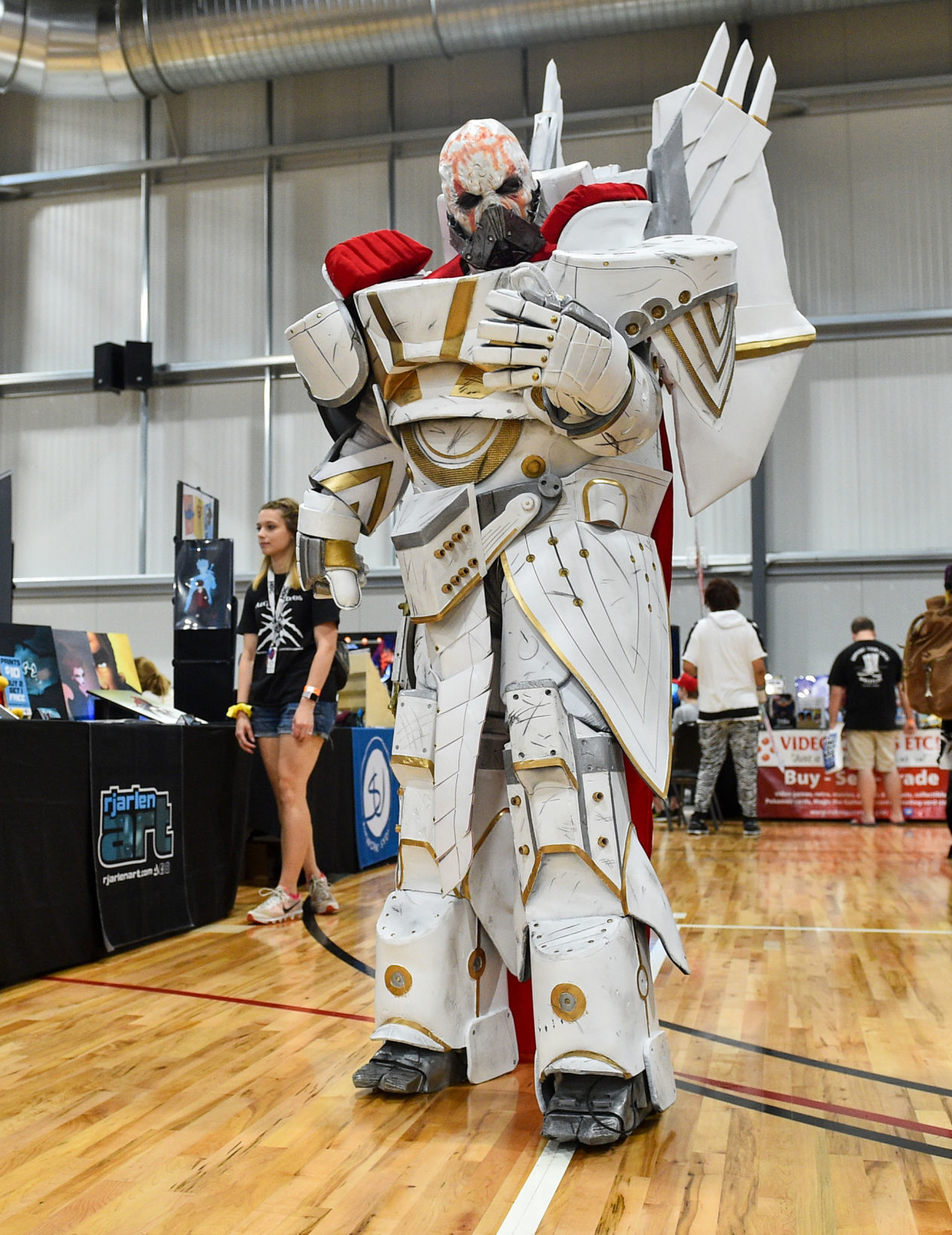 062319-Planet-Funk-Con-020aa.JPG
